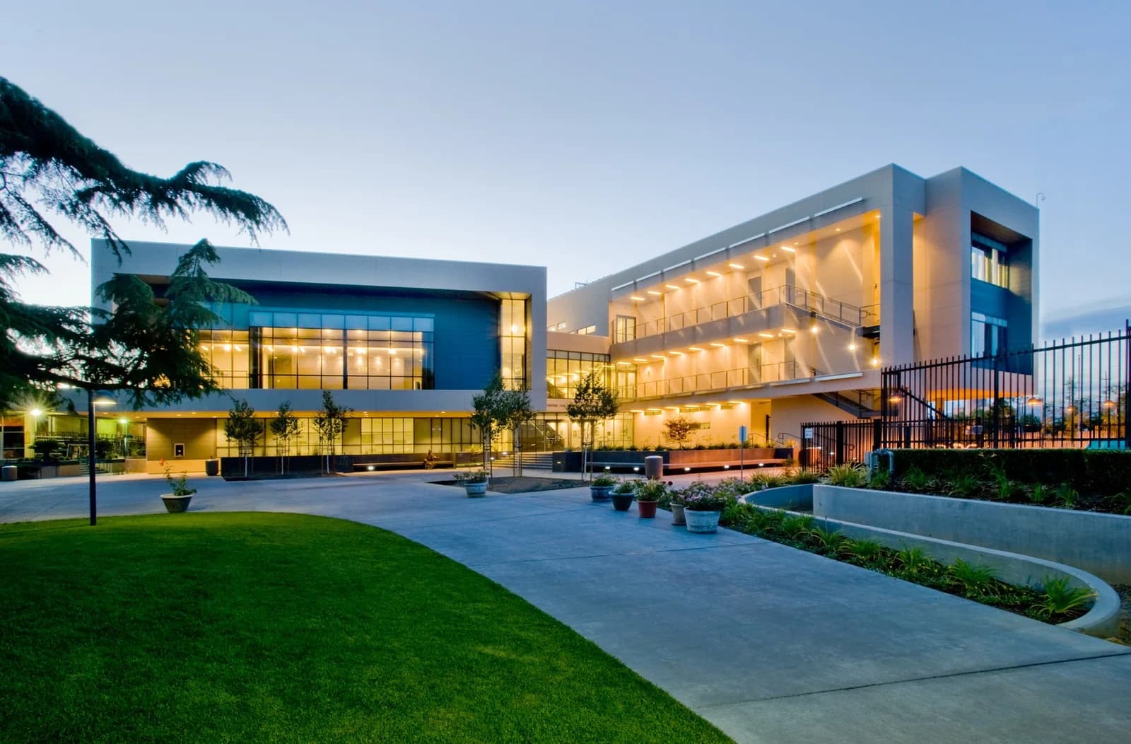 Bellarmine College Preparatory