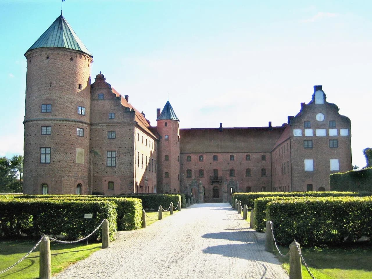 Skarhult Castle