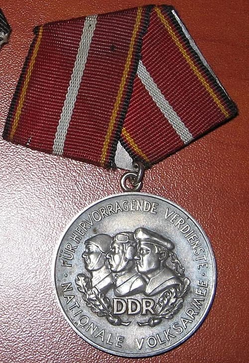 Verdienstmedaille der Nationalen Volksarmee