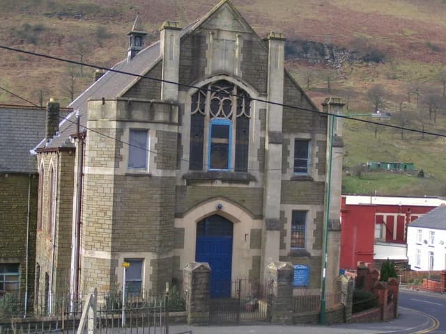 Cwm