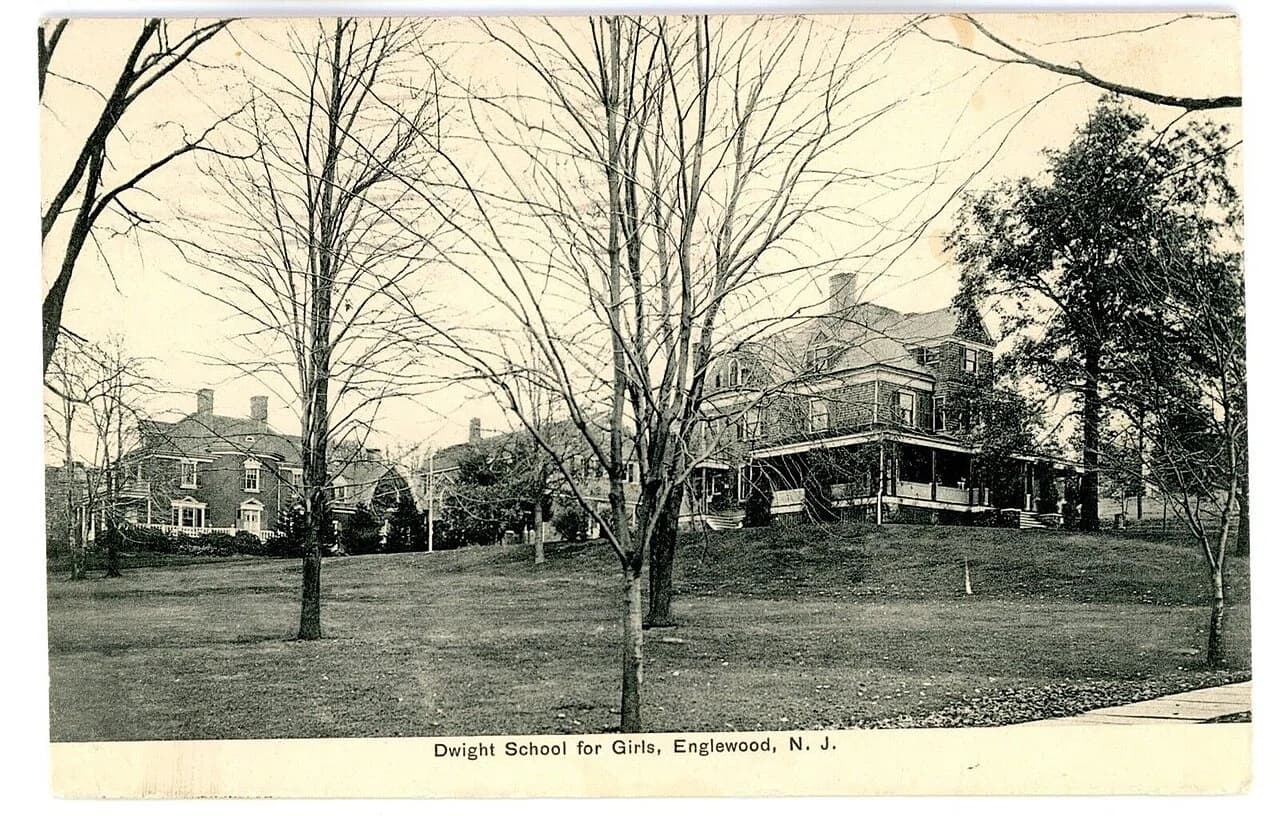 Dwight-Englewood School