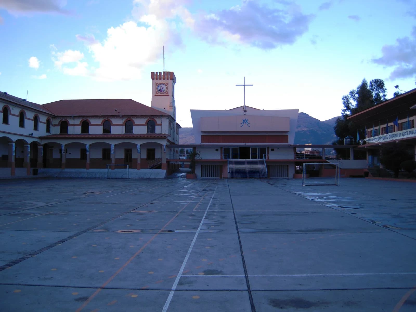 El Tambo District