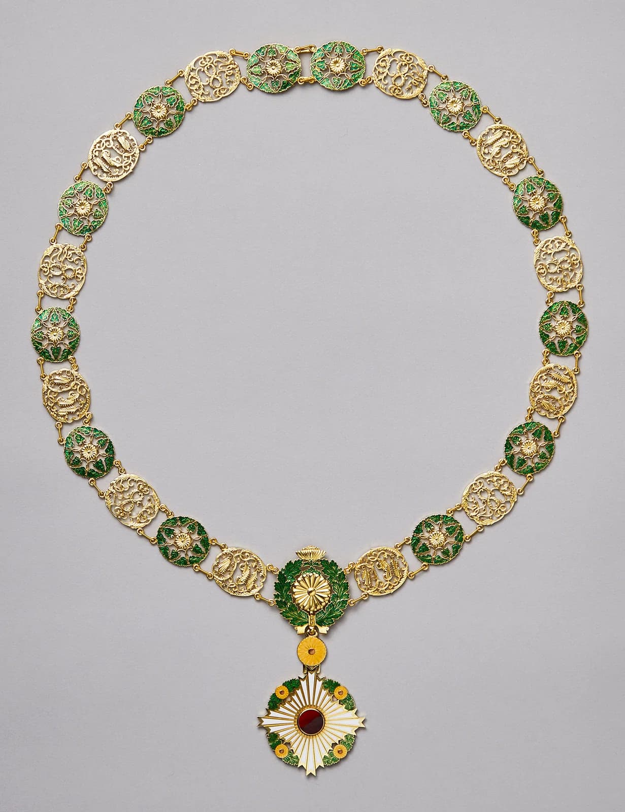 Chrysanthemenorden (Großkreuz mit Ordenskette)