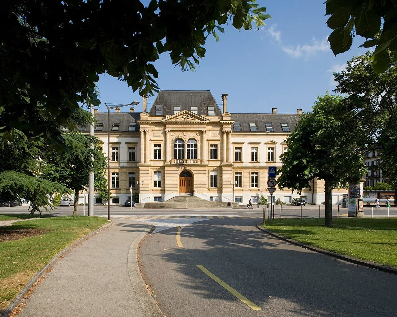 Universität Neuenburg