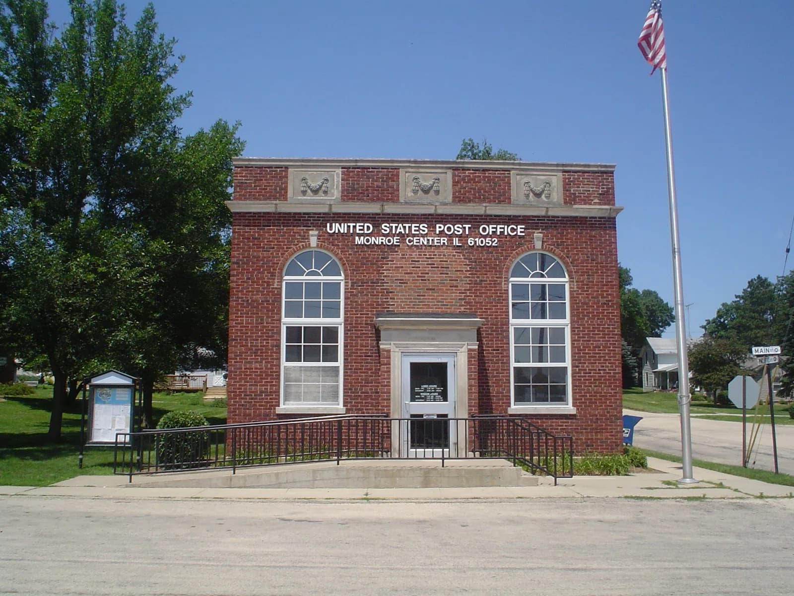 Monroe Center