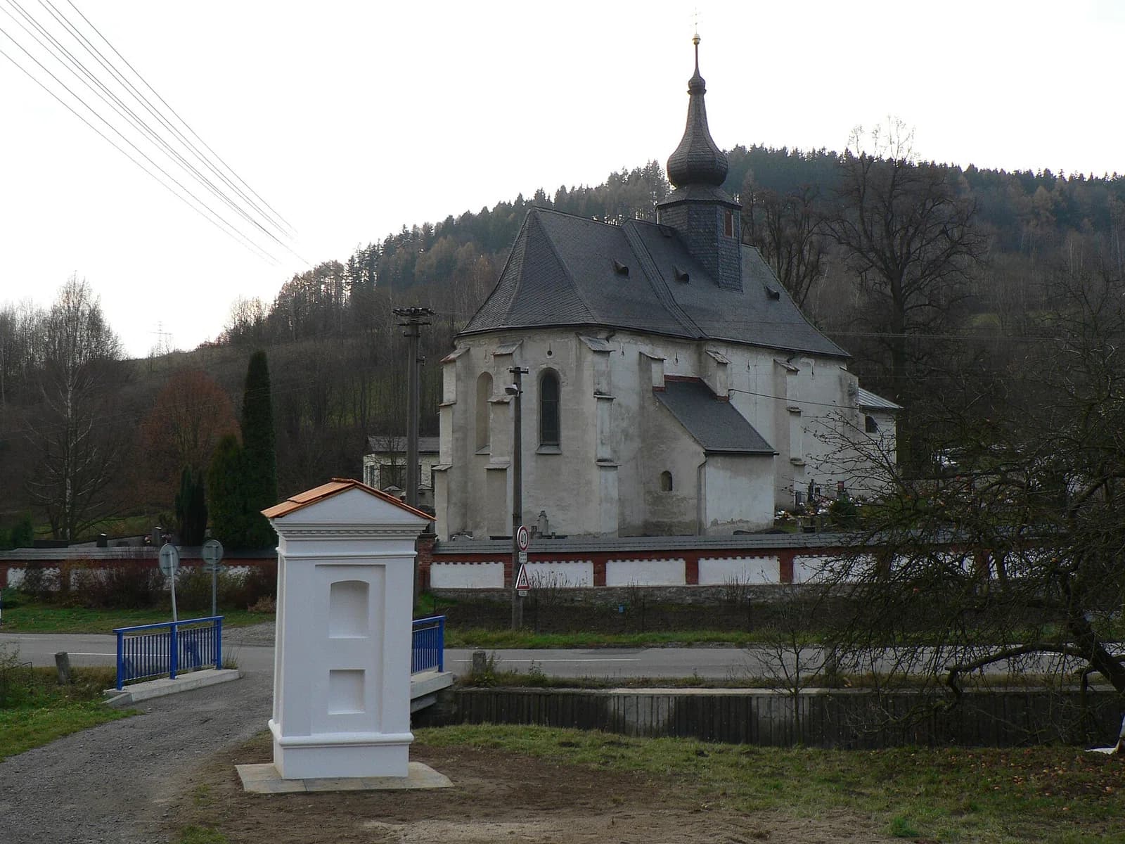 Bratrušov