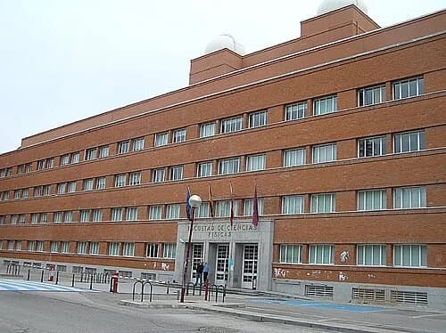 Facultad de Ciencias Físicas (Universidad Complutense de Madrid)