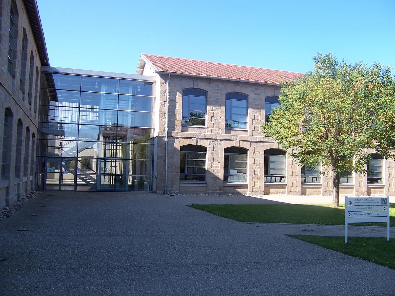 Jean Monnet University