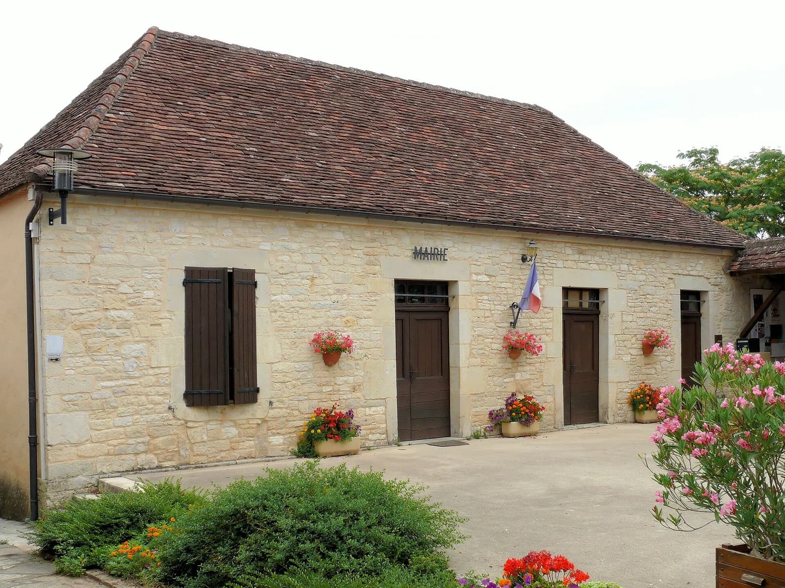 Les Arques