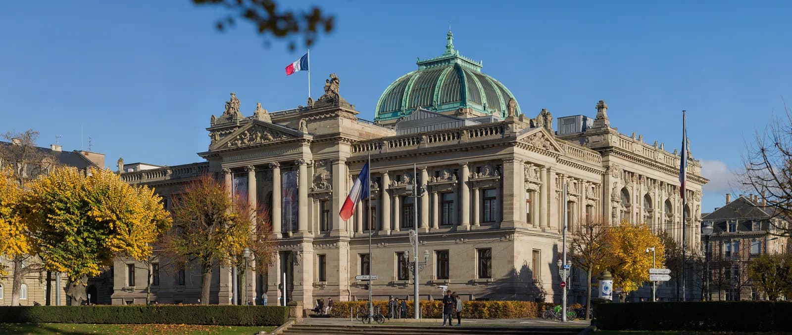 Bibliothèque nationale et universitaire