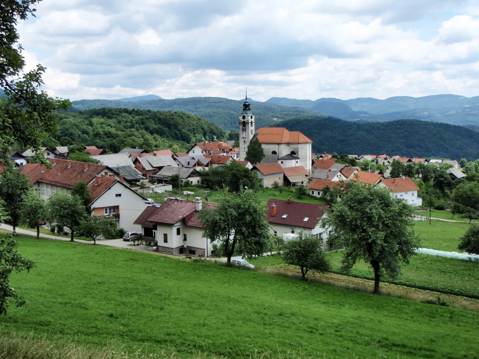 Vače