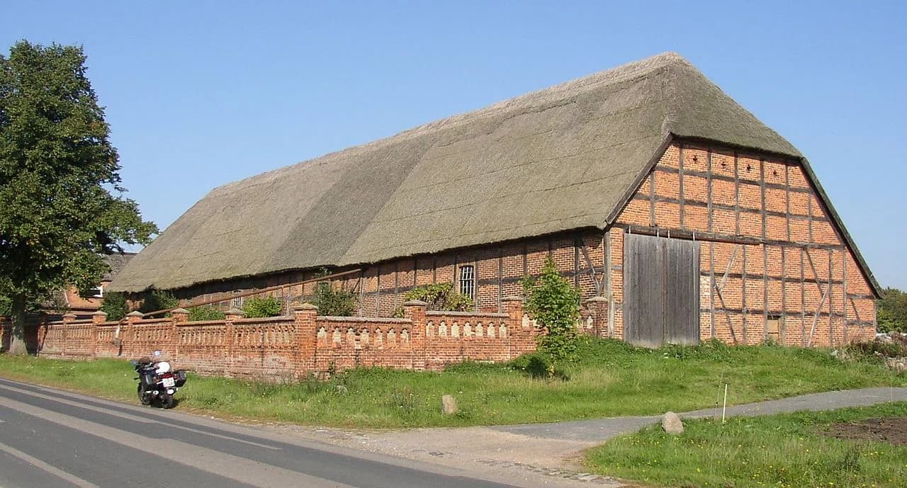 Groß Wüstenfelde