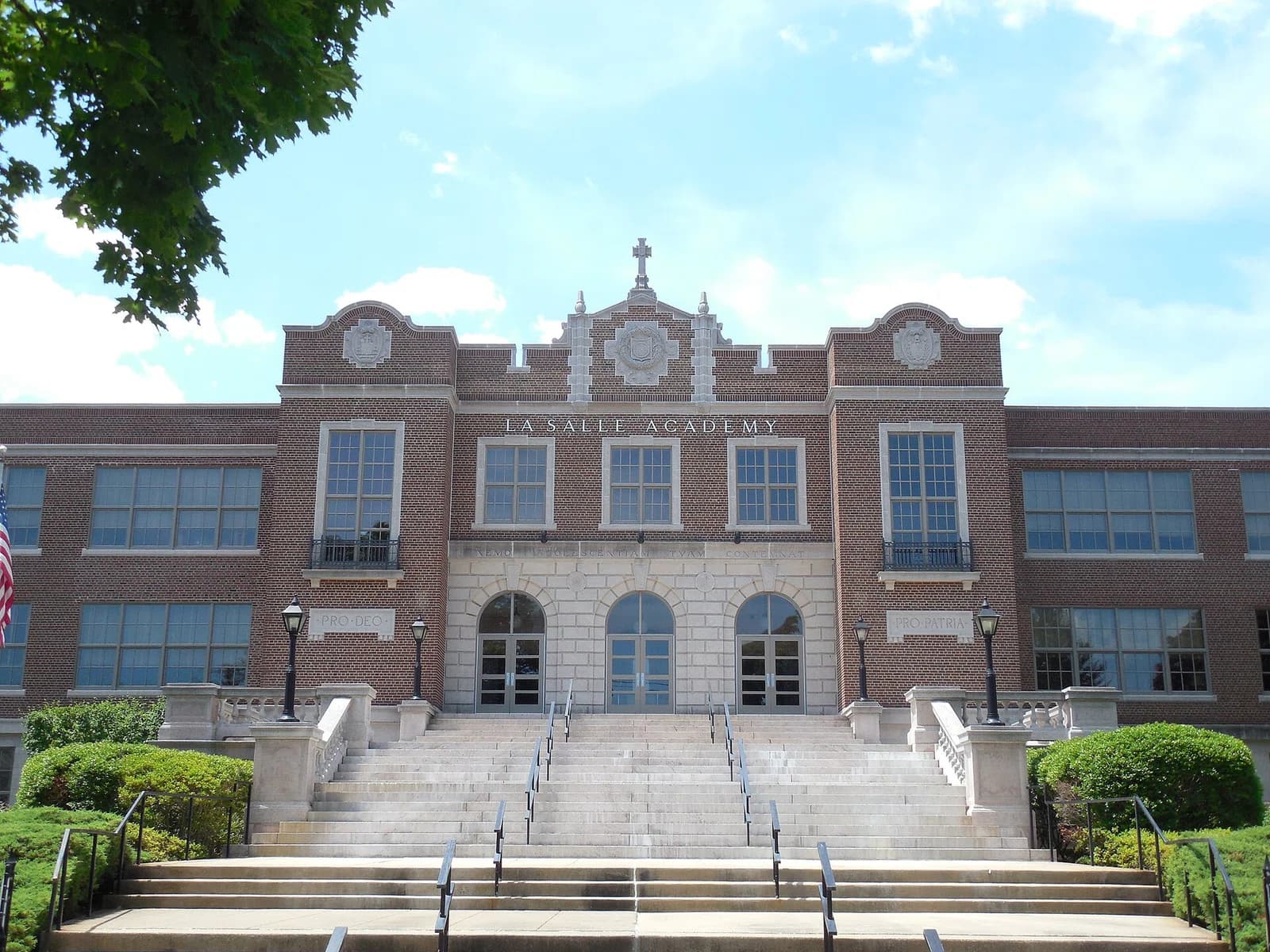 La Salle Academy