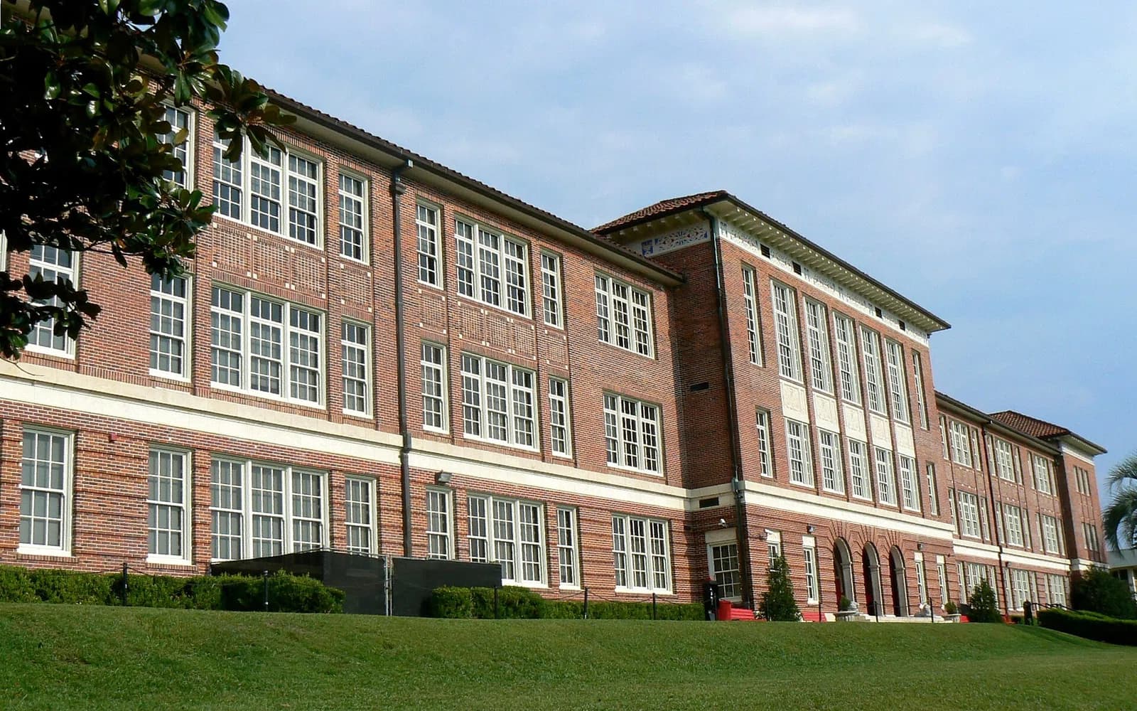 Leon High School
