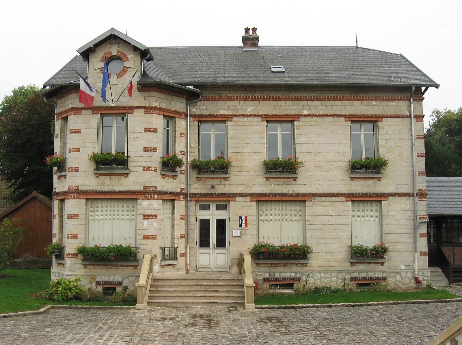 Thieux