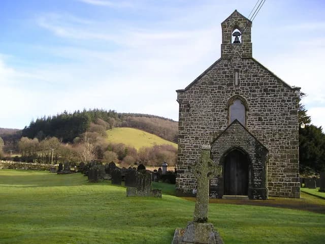 Llanllawddog