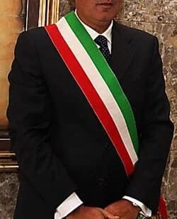 mayor of a place in Italy