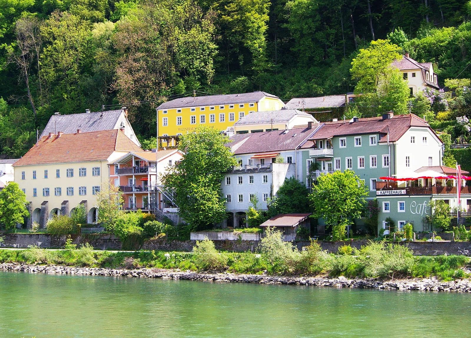 Hochburg-Ach