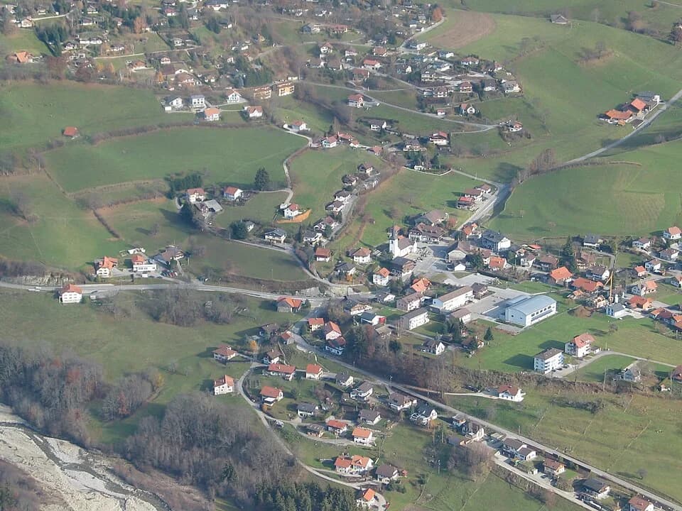 Plasselb
