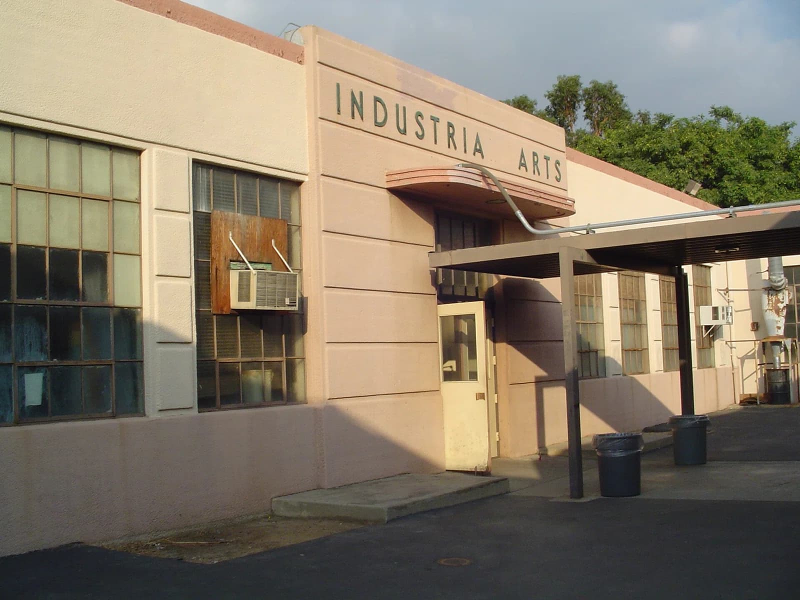Mark Keppel High School