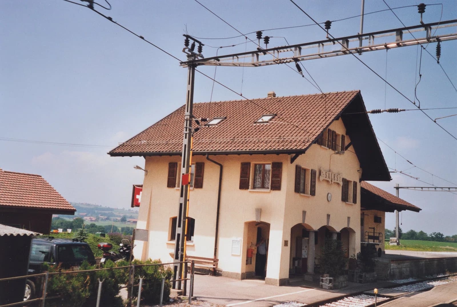 Sâles