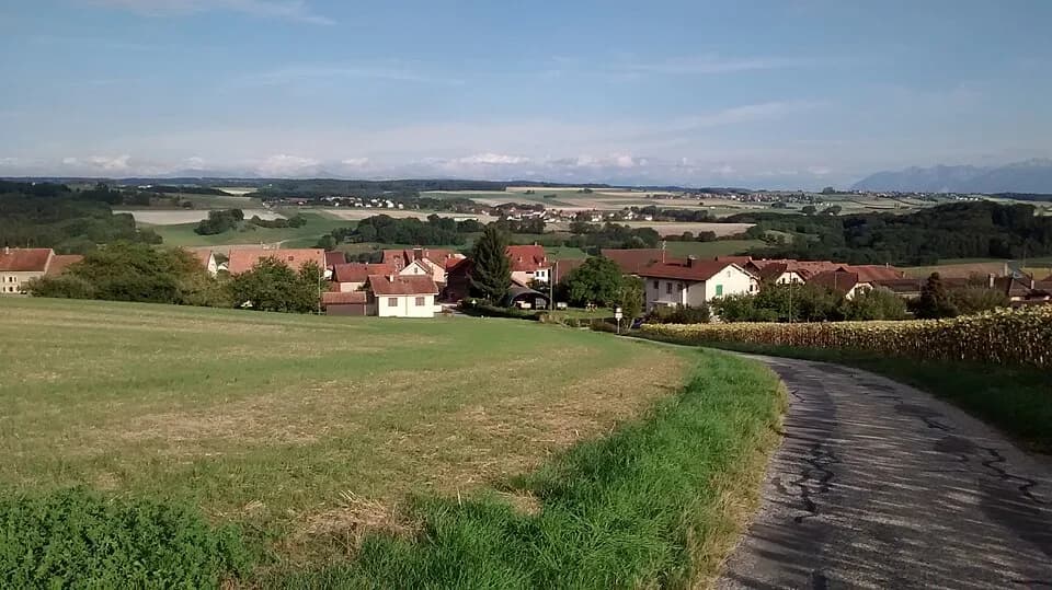 Lussery-Villars