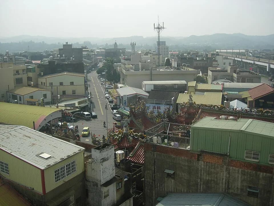 Houlong Township