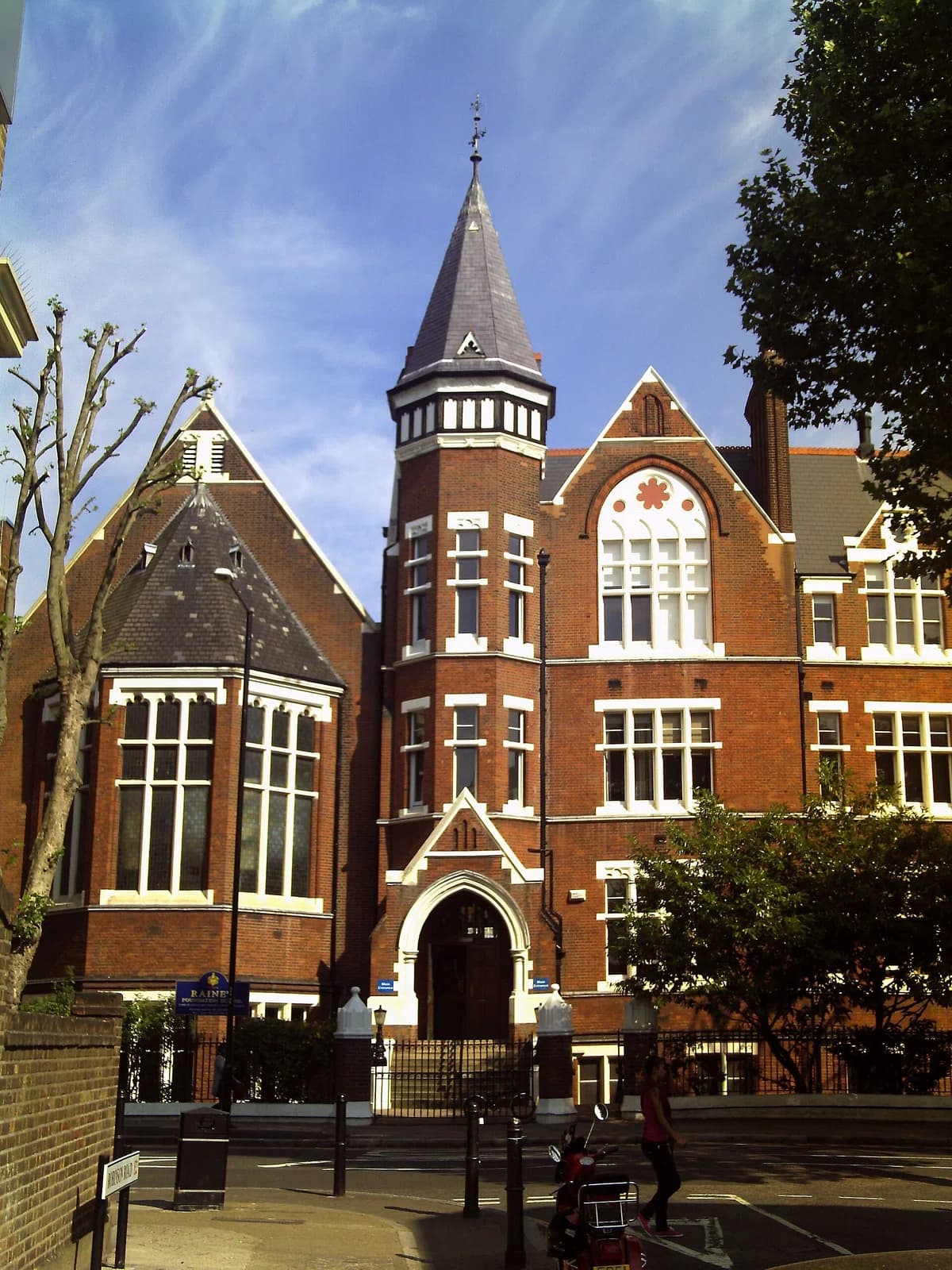 Parmiter's School