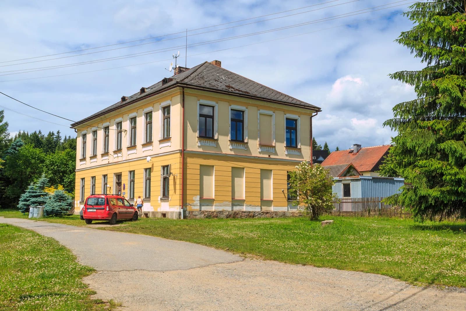 Kadov