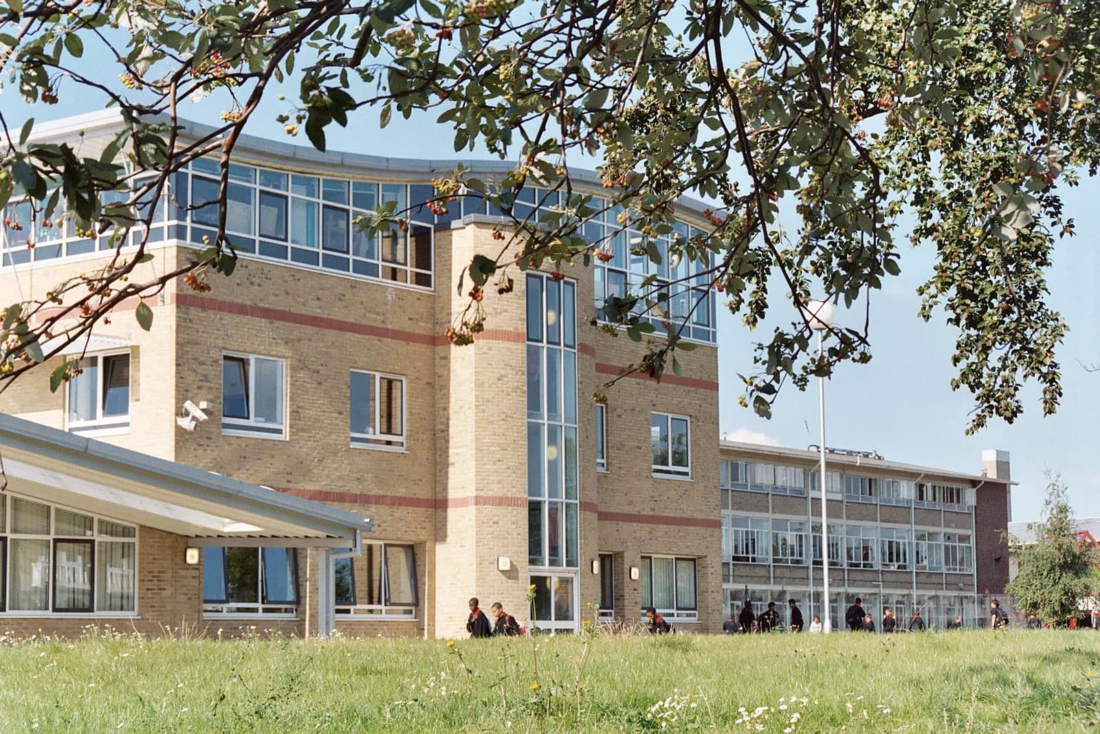 Queens Park Community School