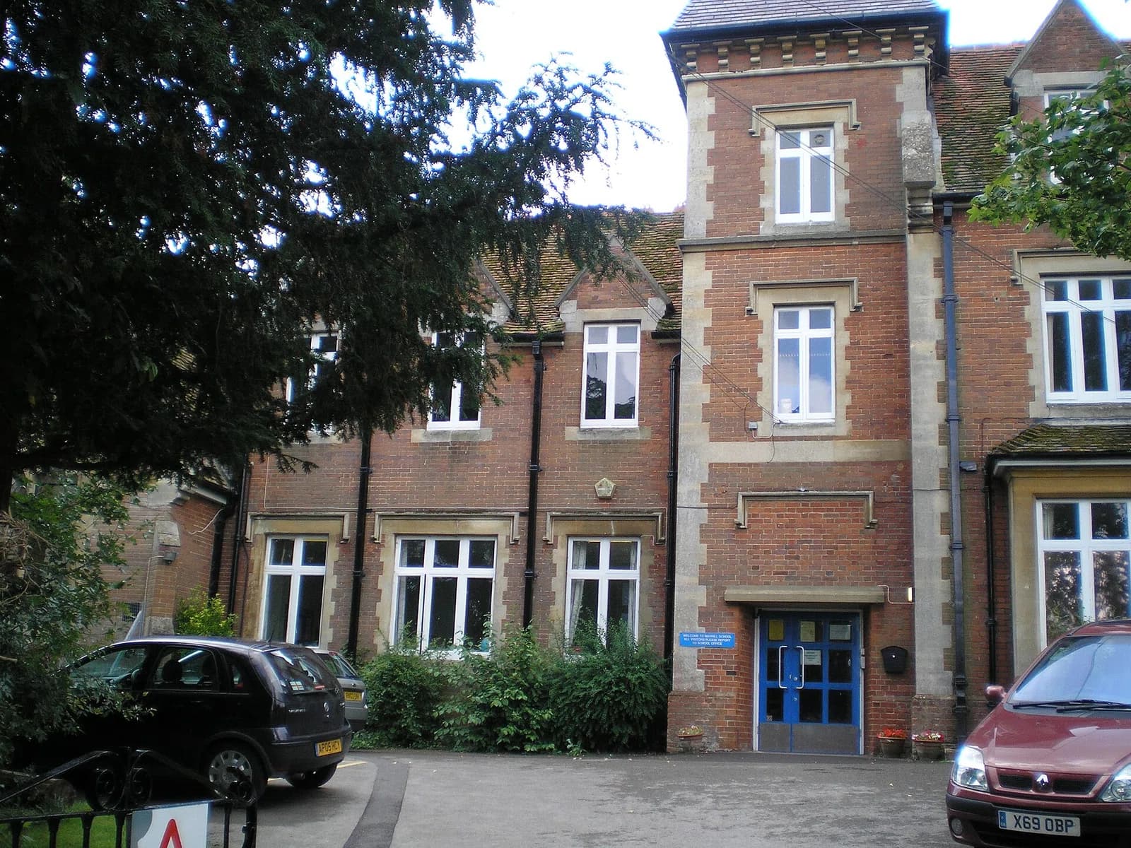 Robert May's School