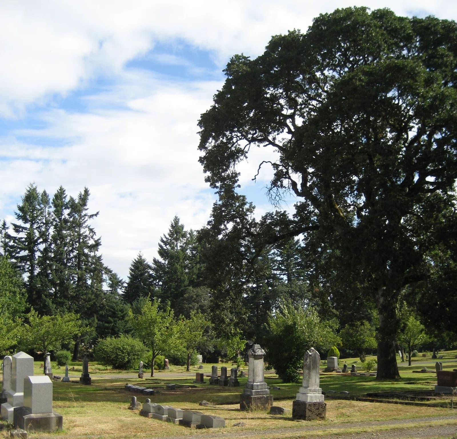 Salem Pioneer Cemetery