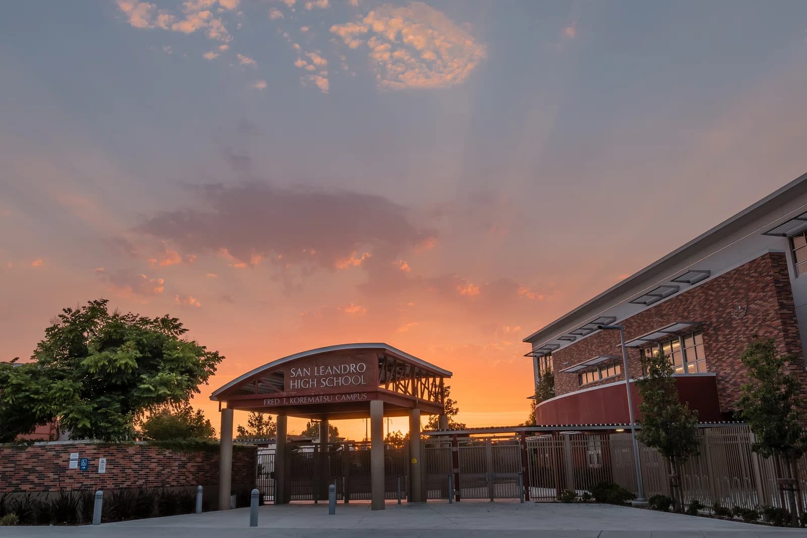 San Leandro High School