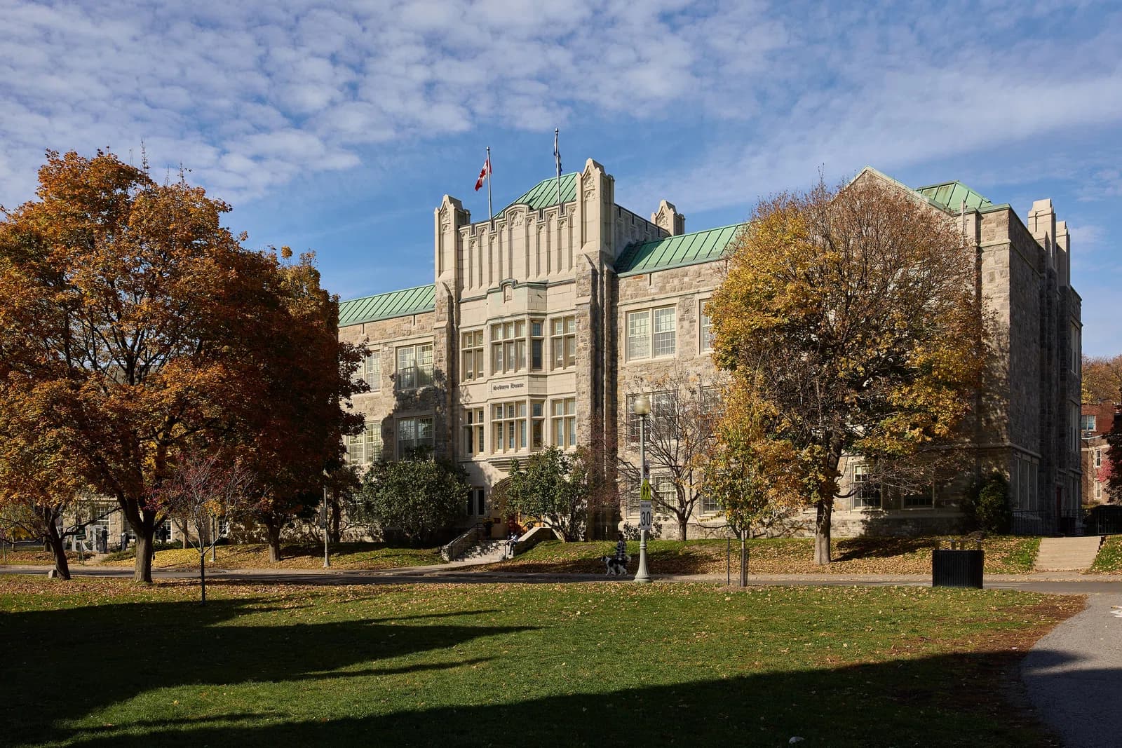 Selwyn House School