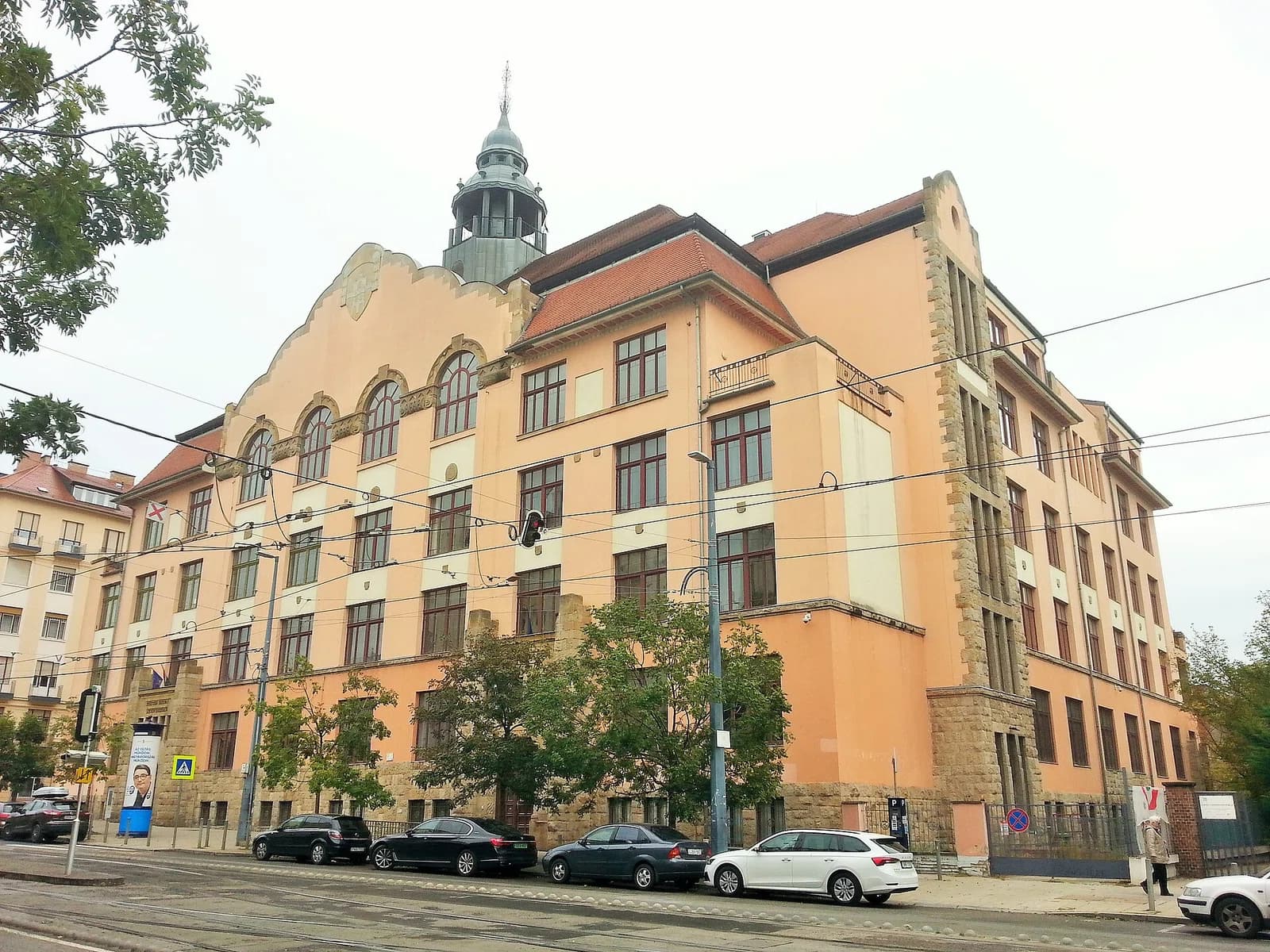 József Attila Gimnázium