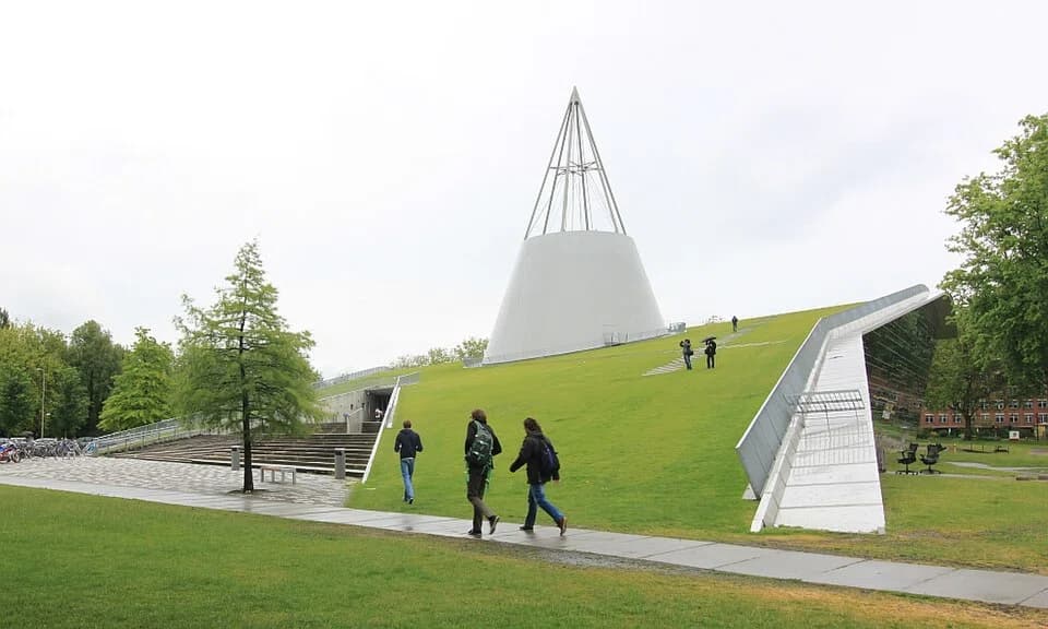 Technische Universität Delft