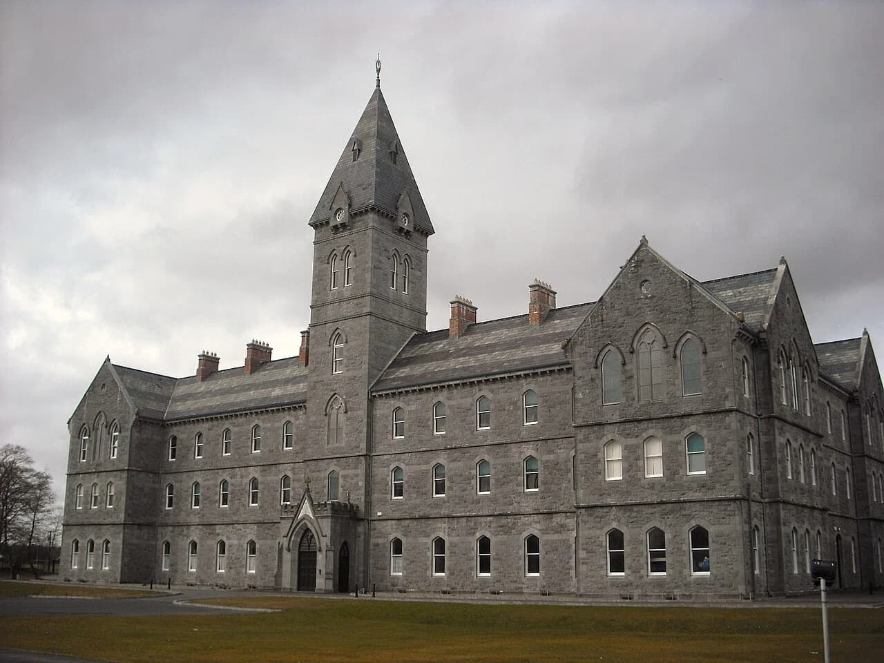 St. Flannan's College