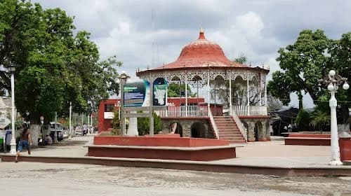 Tampamolón Corona