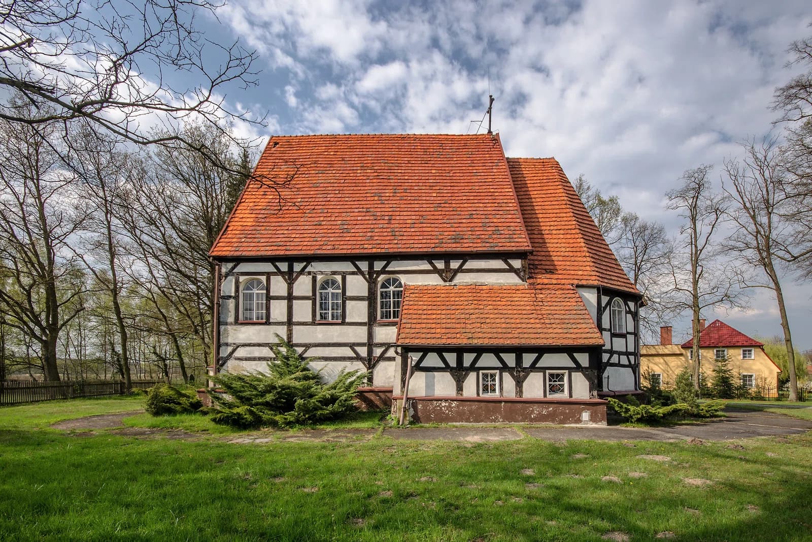 Trzmielów