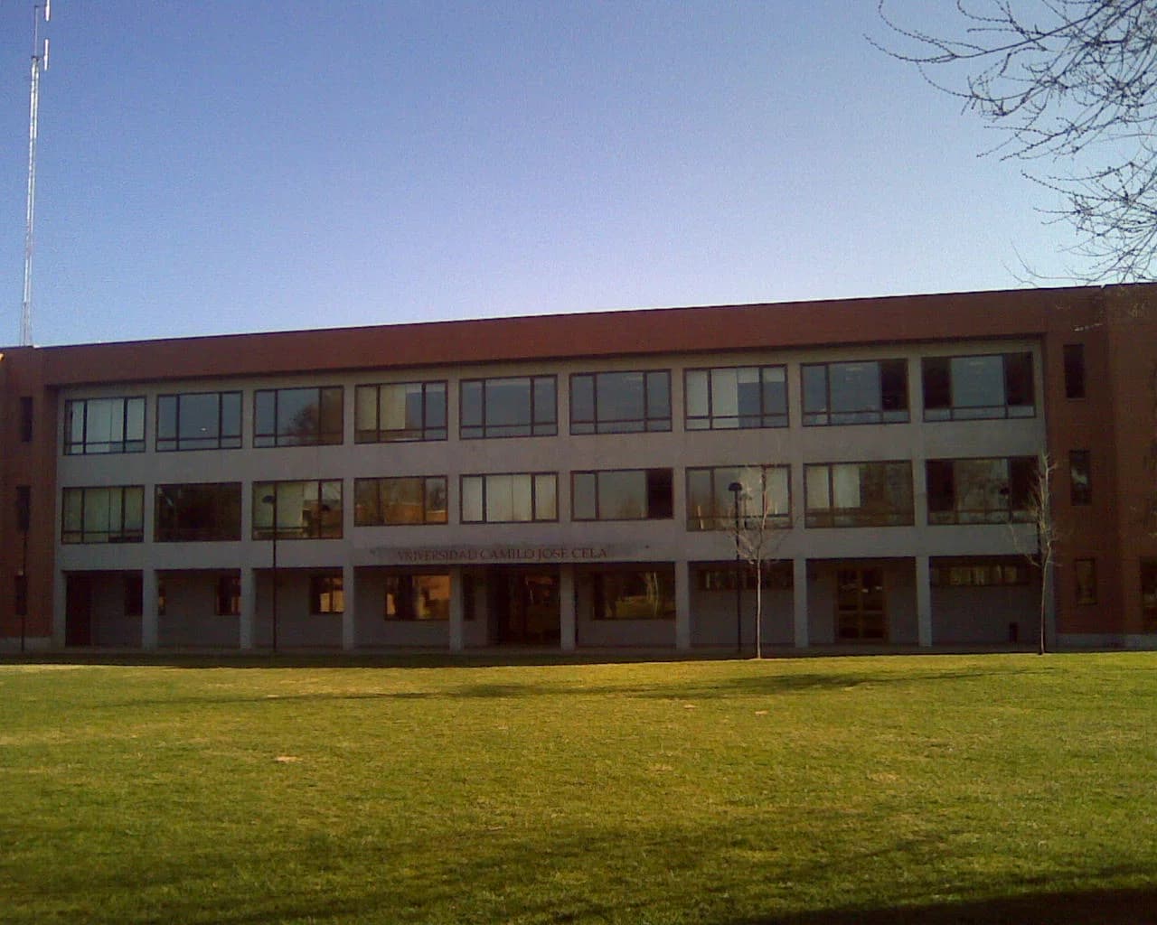 University Camilo José Cela