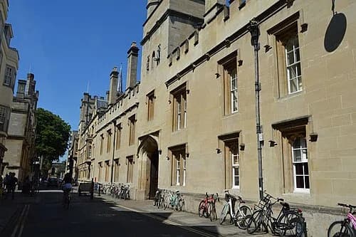 Lincoln College