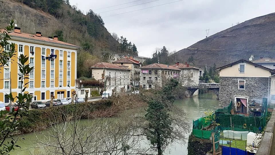 Alzola