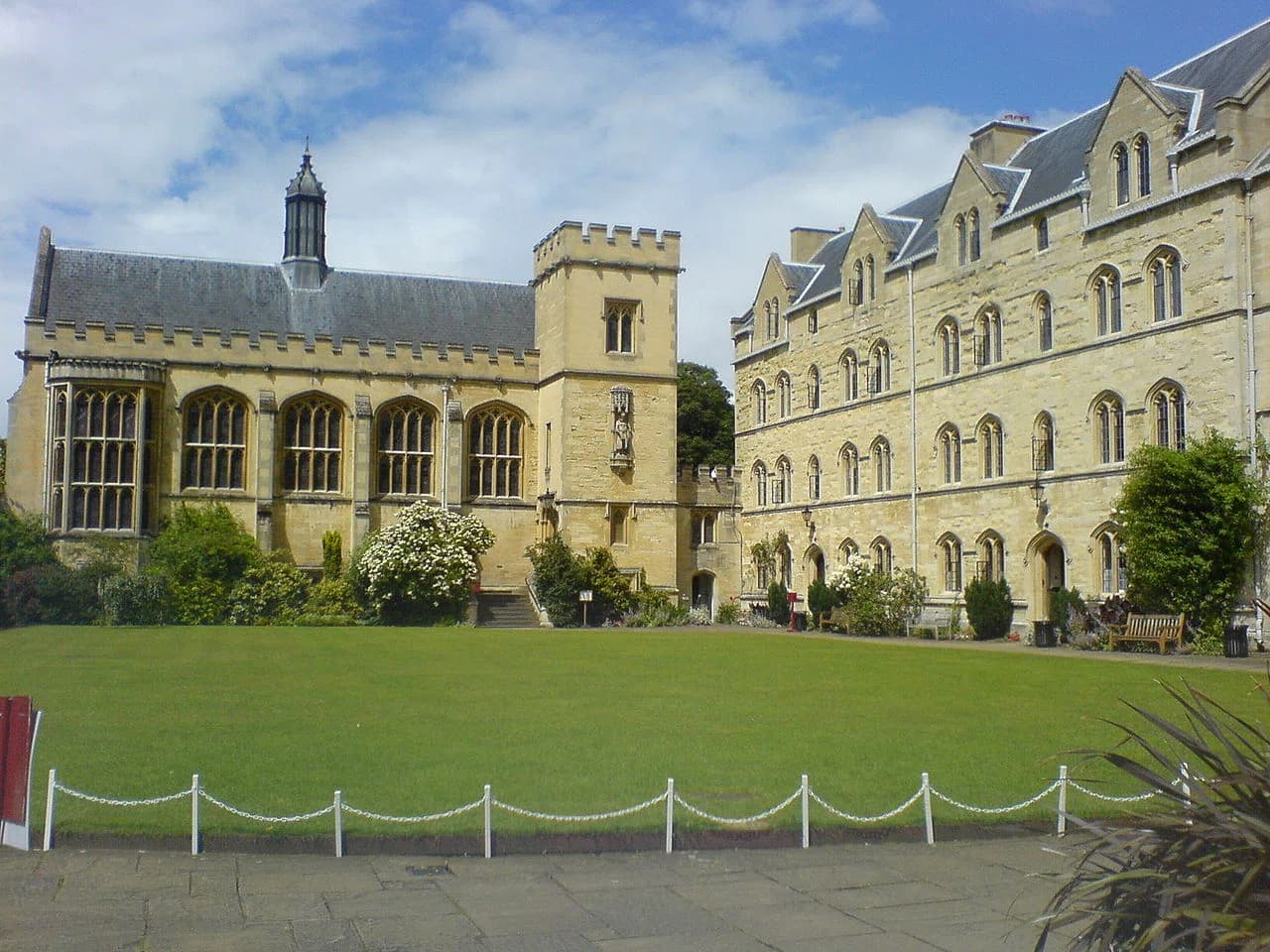 Pembroke College