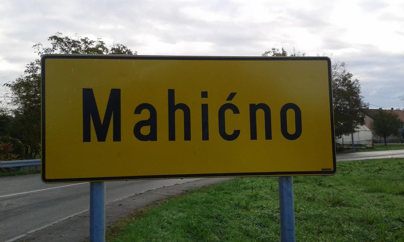 Mahićno