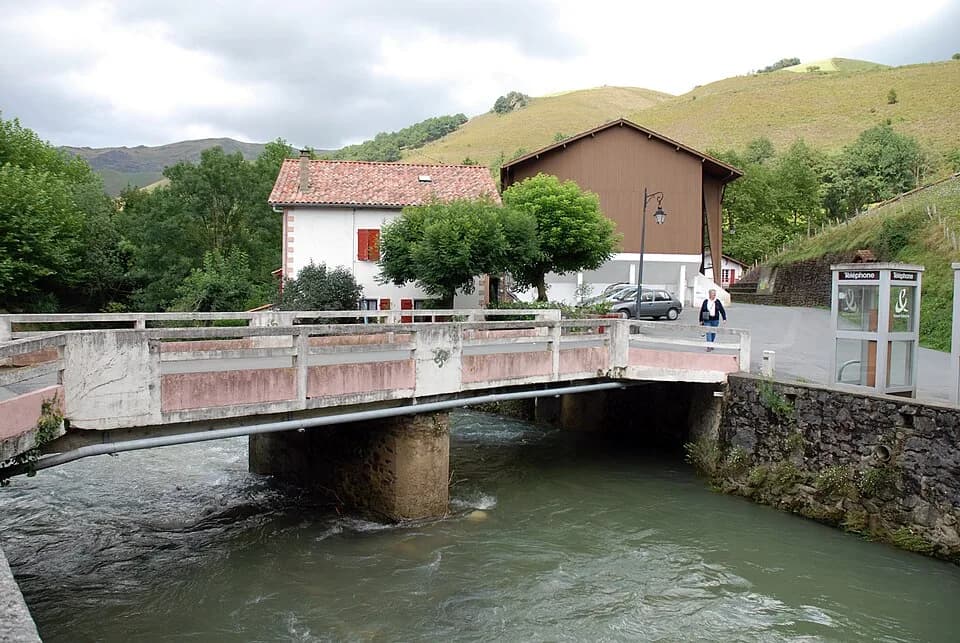 Estérençuby