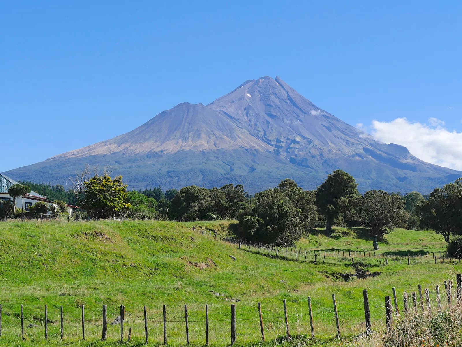 Taranaki Maunga