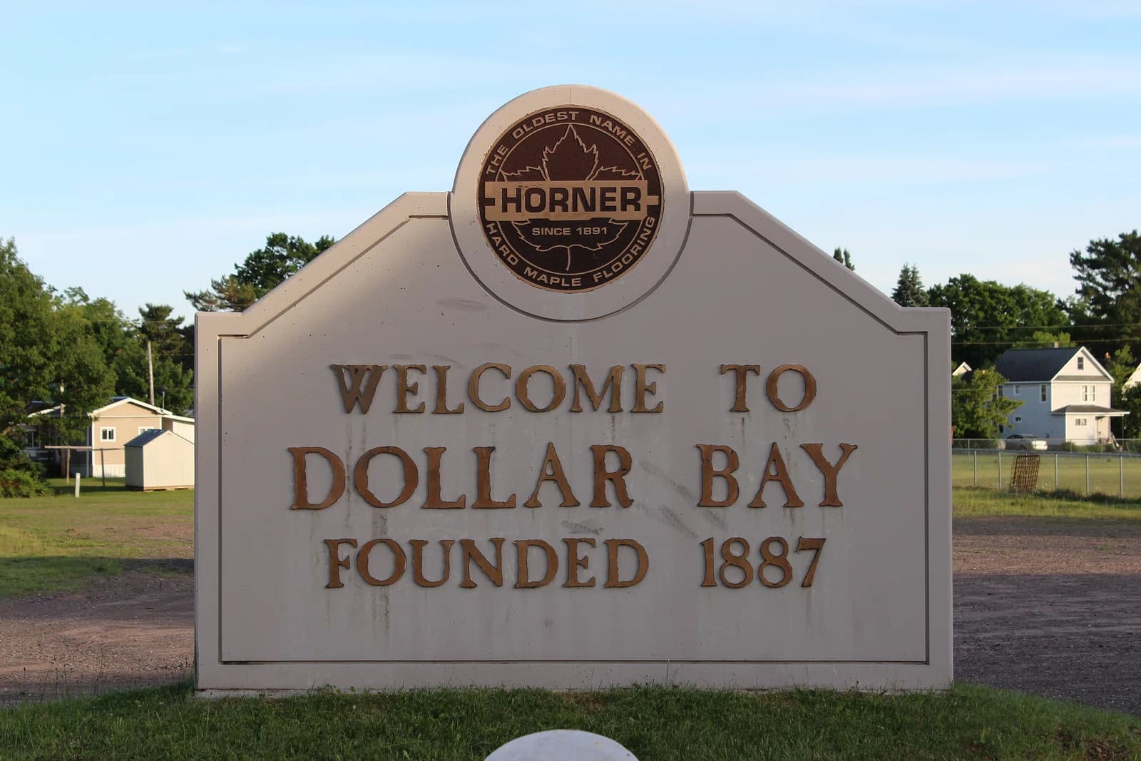 Dollar Bay