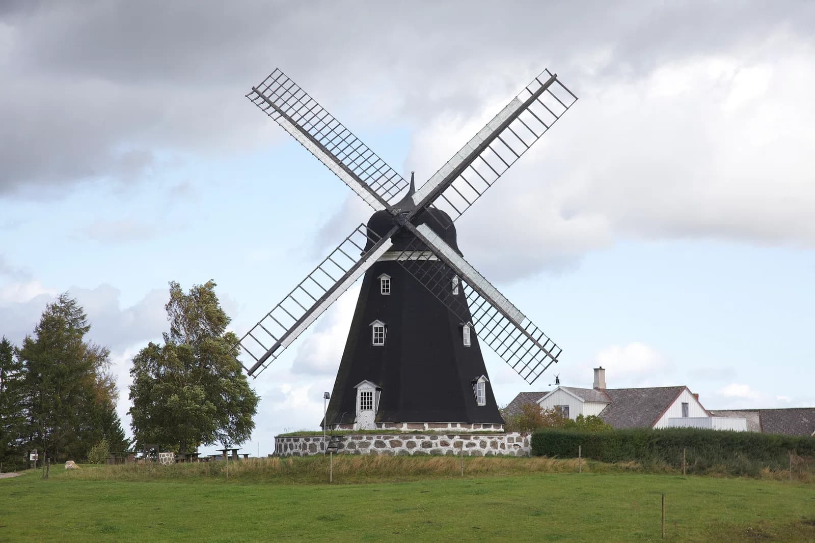Lövestad