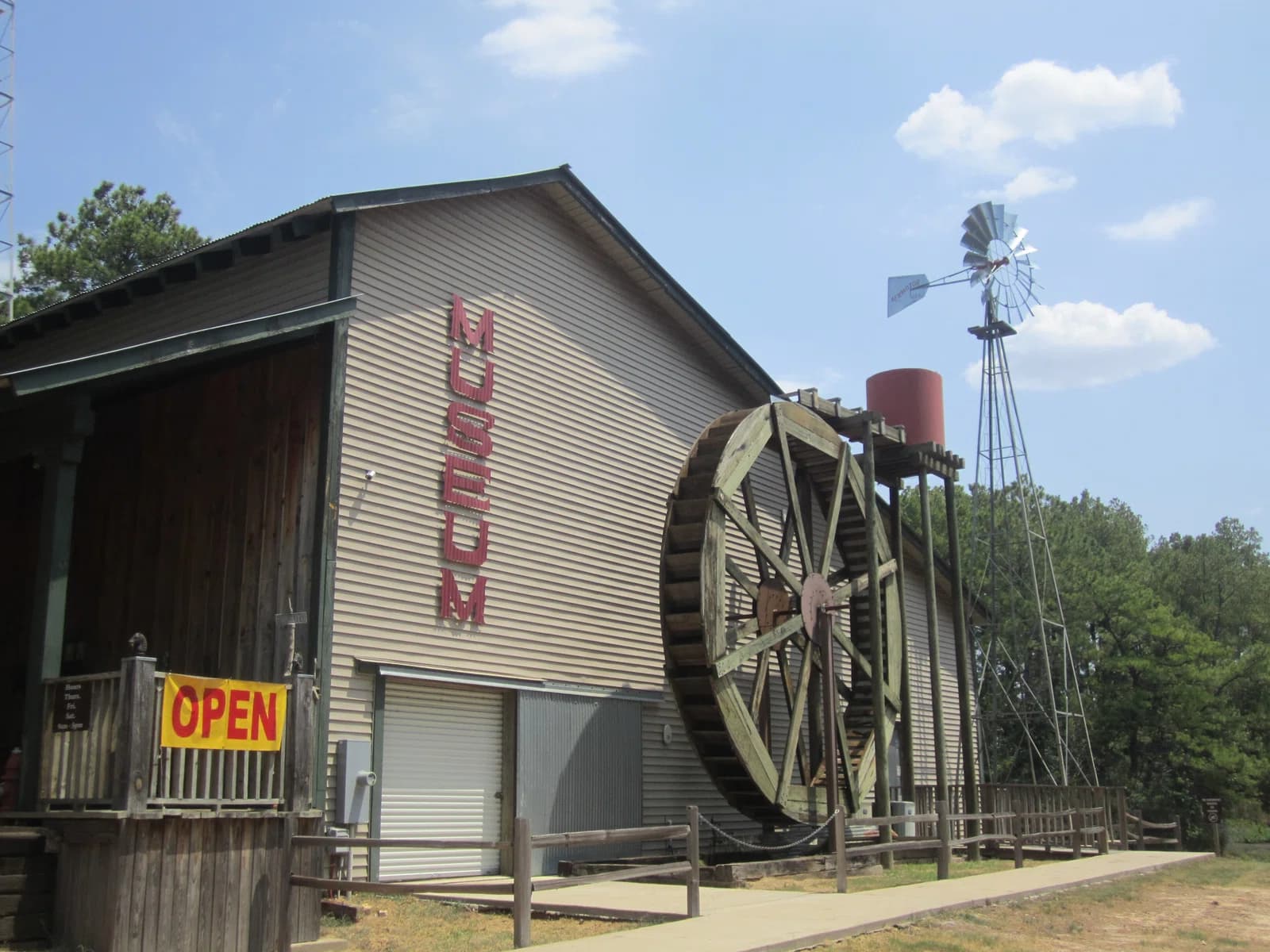 Lindale