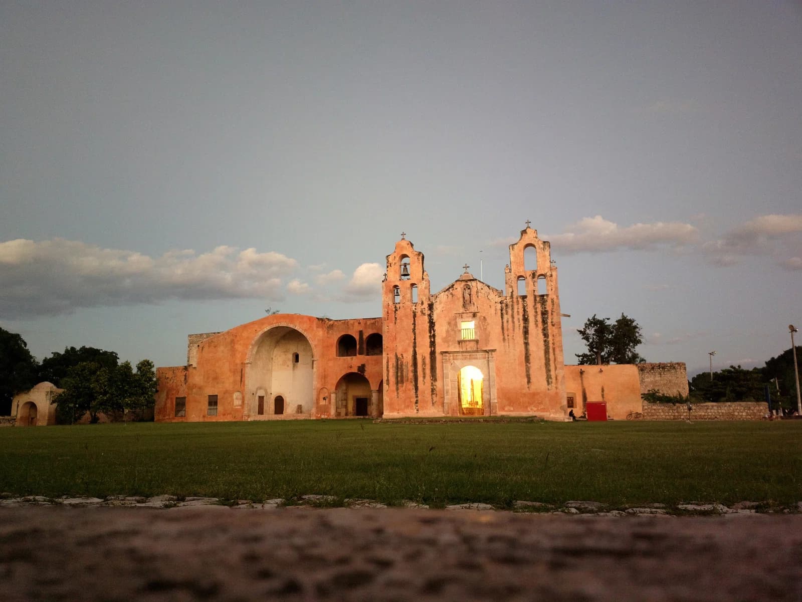 Maní